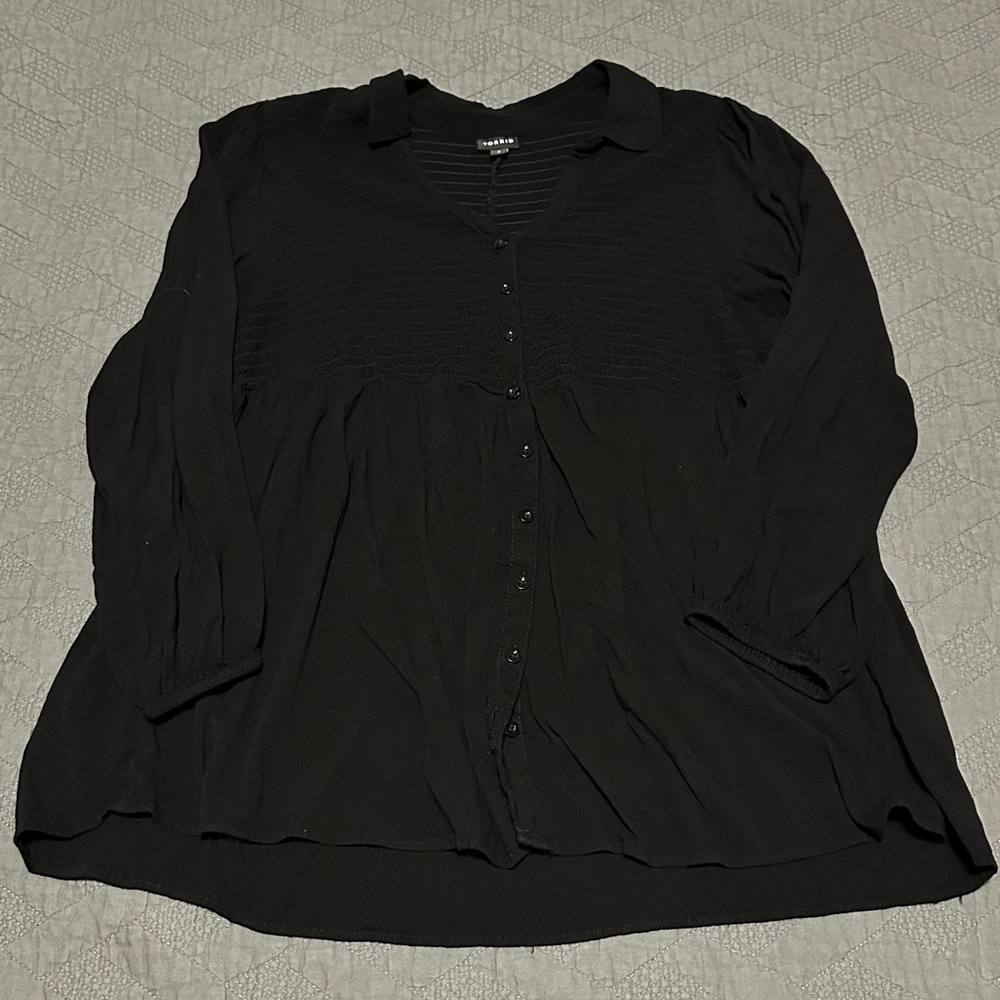 Torrid Black Button-Up Babydoll Smocked Women's Top